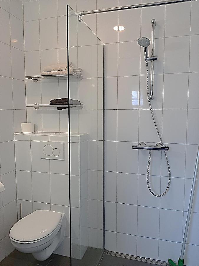 Herberg De Gekroonde Leeuw Arum Exteriör bild
