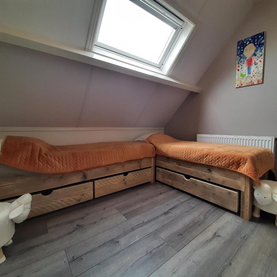 Herberg De Gekroonde Leeuw Arum Exteriör bild