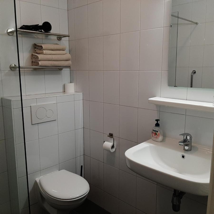 Herberg De Gekroonde Leeuw Arum Exteriör bild