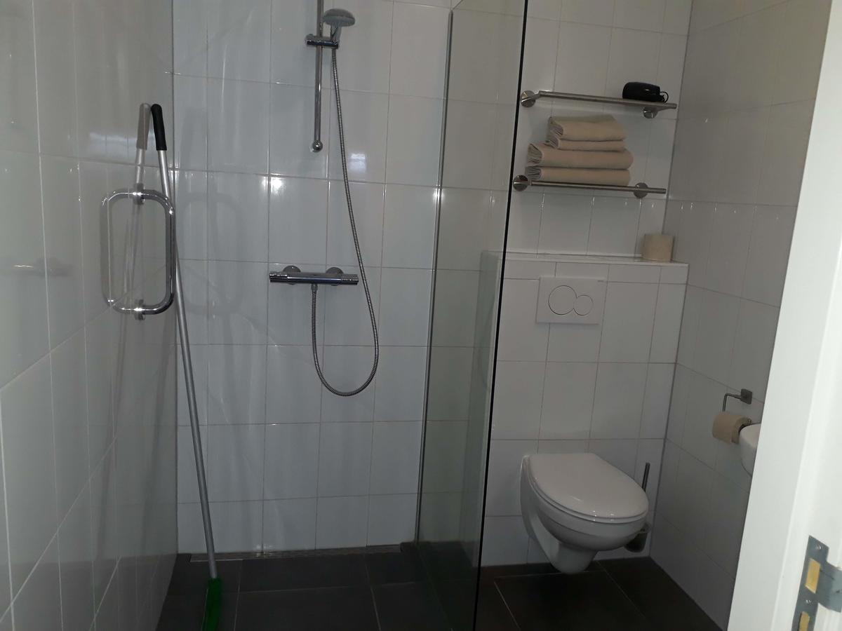 Herberg De Gekroonde Leeuw Arum Exteriör bild